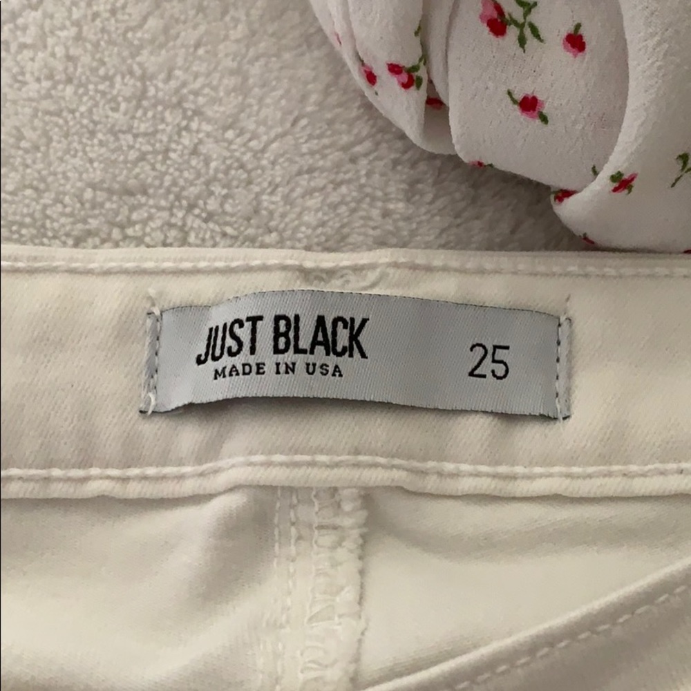 Just Black- White Skinny Jeans - Picture 5 of 6